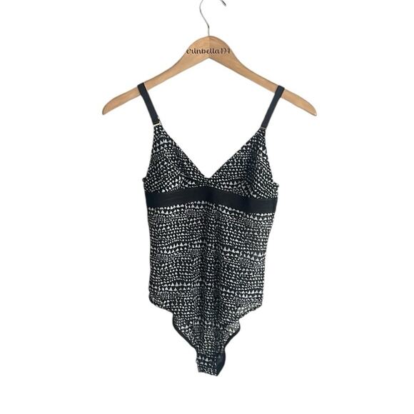 Stella McCartney Florence Fluttering Bodysuit Black Heart Print - Picture 2 of 16